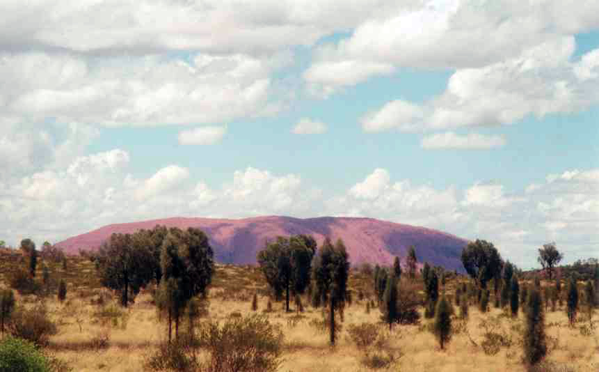 Uluru by day