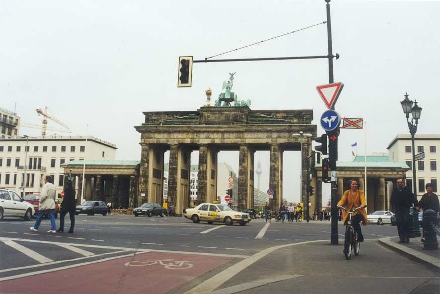 Brandenburg Gate from the West, 1999