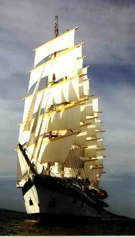 Royal Clipper in sail, 10 Jan 2001