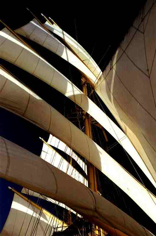 Royal Clipper in sail, 10 Jan 2001