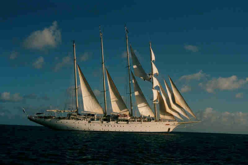 Star Clipper in sail off St Barts, 31 March 2000